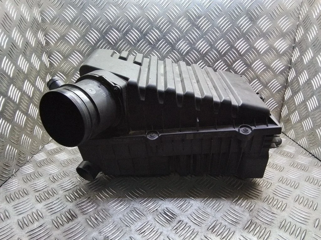 Obudowa filtra powietrza 3Q0129607A – Audi RS3 (2015-2019)