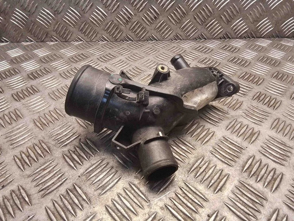 Część kanału dolotowego – Nissan Qashqai (2010-2014)
