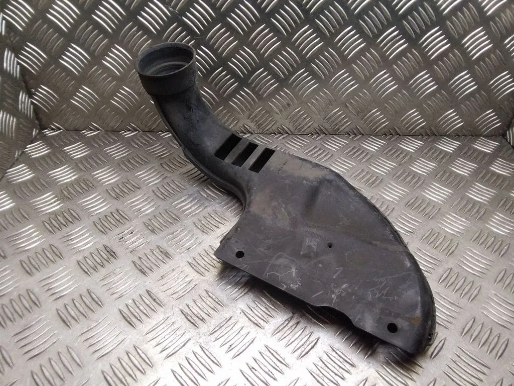 Część kanału dolotowego – Nissan Qashqai (2006-2010)