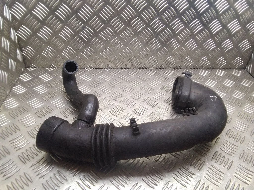 Air intake duct part – BMW 3 Series E46 (1998-2005)