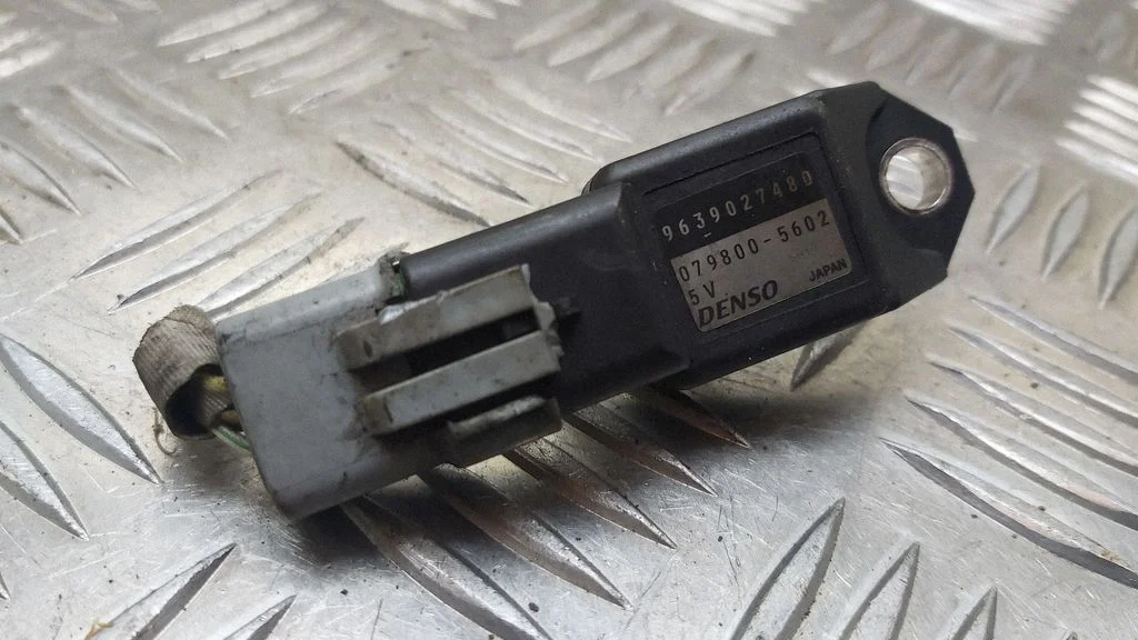 Air pressure sensor – Ford Focus C-MAX (2003-2010)