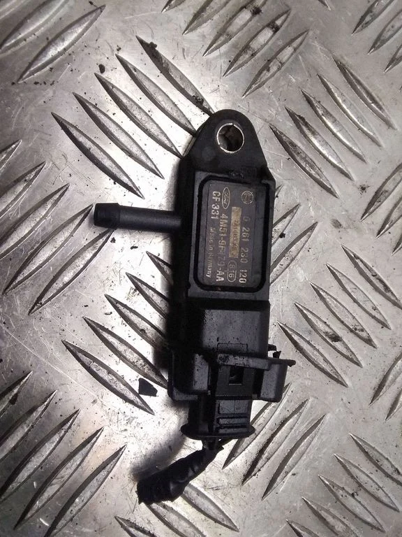 Air pressure sensor – Ford Focus C-MAX (2003-2010)