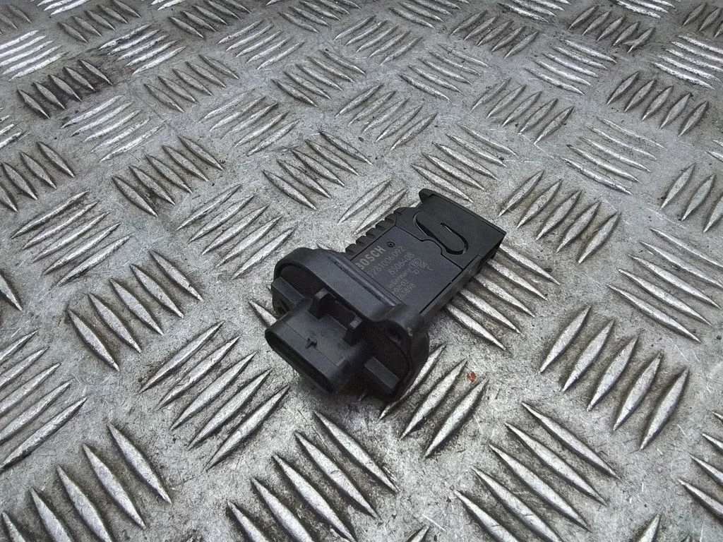 Przepływomierz powietrza – BMW Seria 1 F20 F21 (2011-2019)