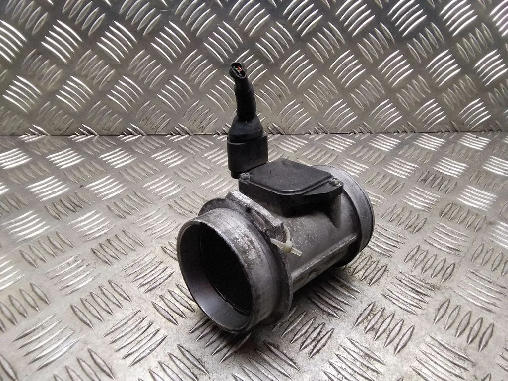 Gaisa masas mērītājs – Audi A4 S4 B6 8E 8H (2001-2005)
