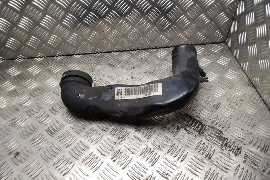 Air intake hose/pipe – Opel Meriva B (2010-2016)