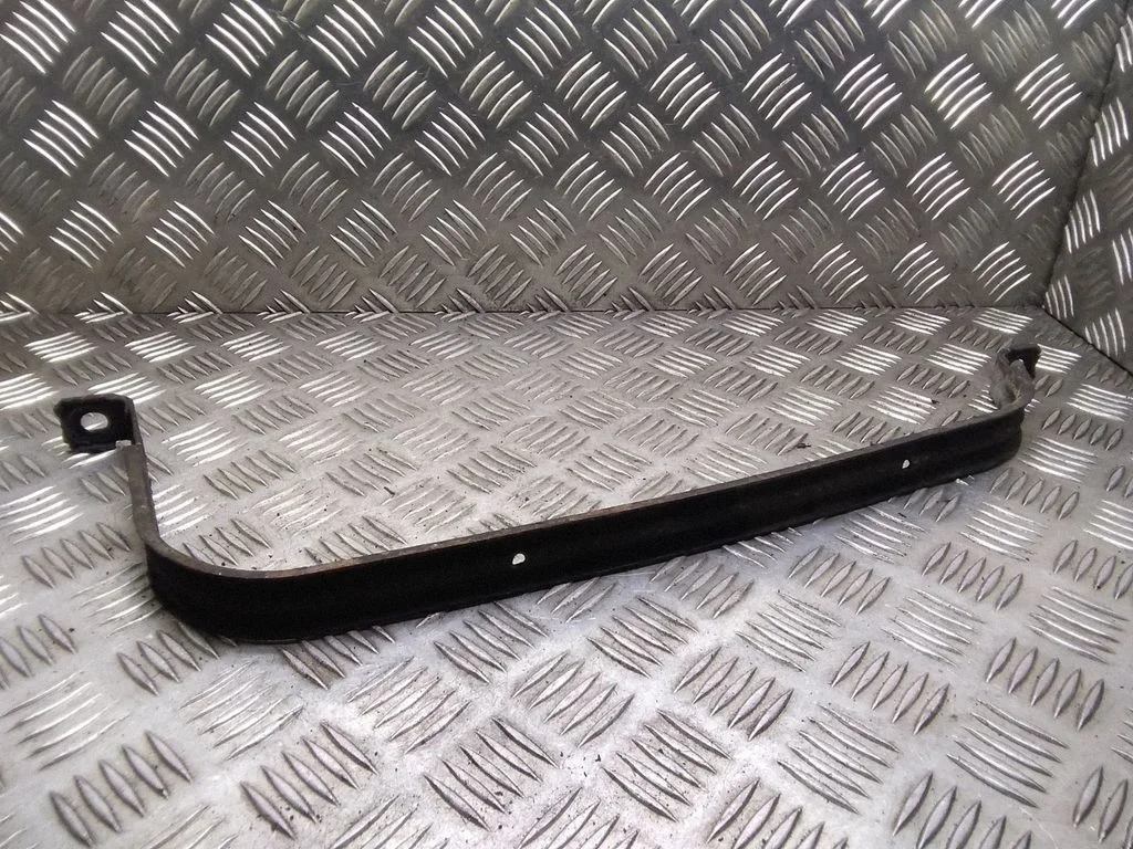 Fuel tank mounting bracket – Volkswagen Multivan T5 (2003-2015)