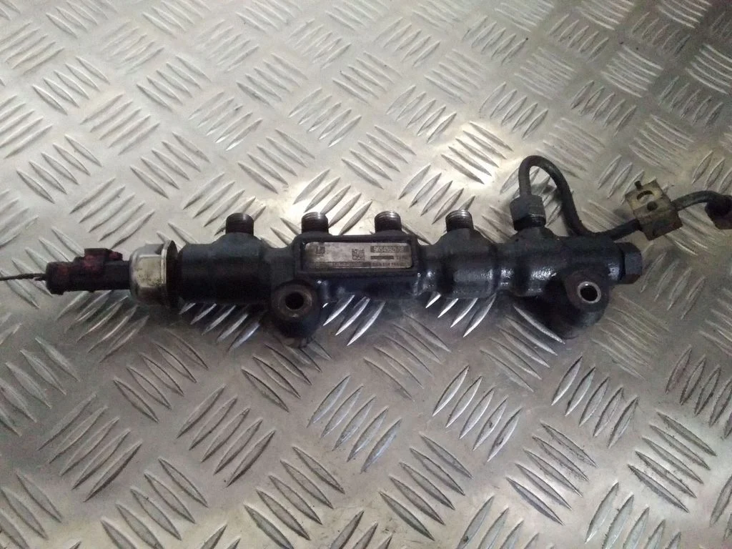 Degvielas maģistrālā caurule – Ford Focus C-MAX (2003-2010)