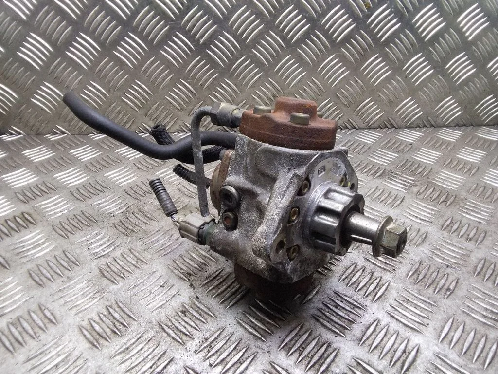 Fuel injection high pressure pump – Toyota Avensis T250 (2003-2006)