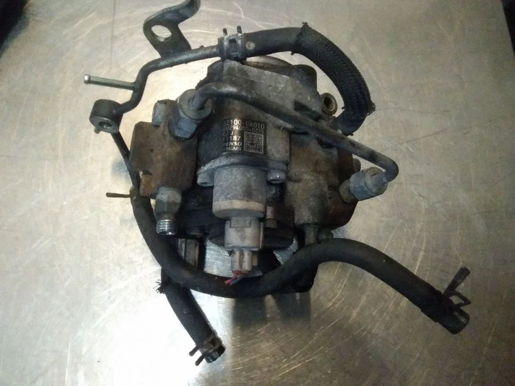 Fuel injection high pressure pump – Toyota Avensis T250 (2006-2009)