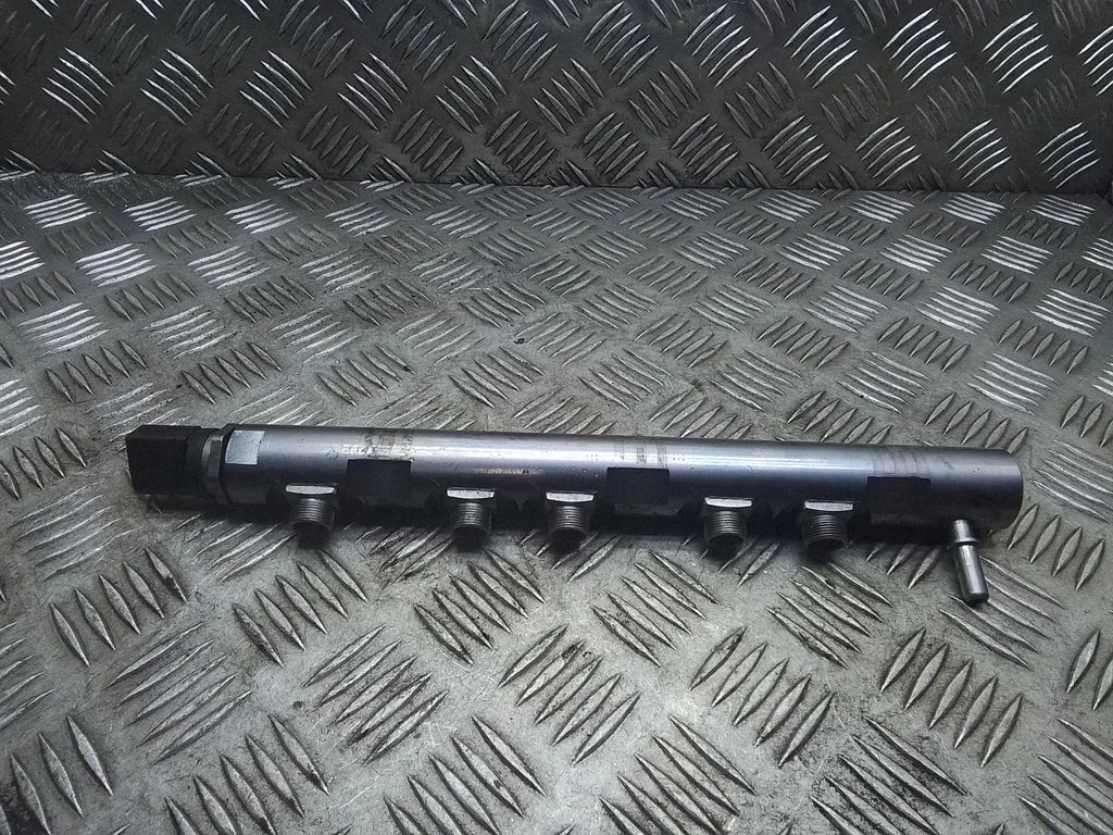 Kütuse rõhuandur – BMW 3-seeria E90 E91 (2005-2012)