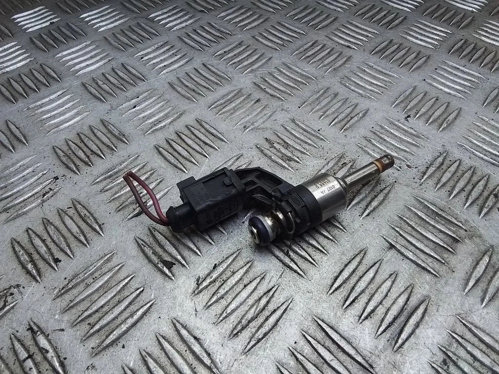 Fuel injector – Volkswagen Golf Plus (2005-2013)