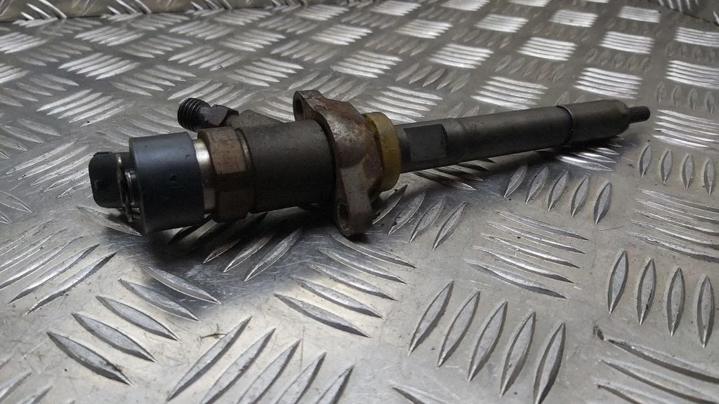Fuel injector – Ford Focus C-MAX (2003-2010)