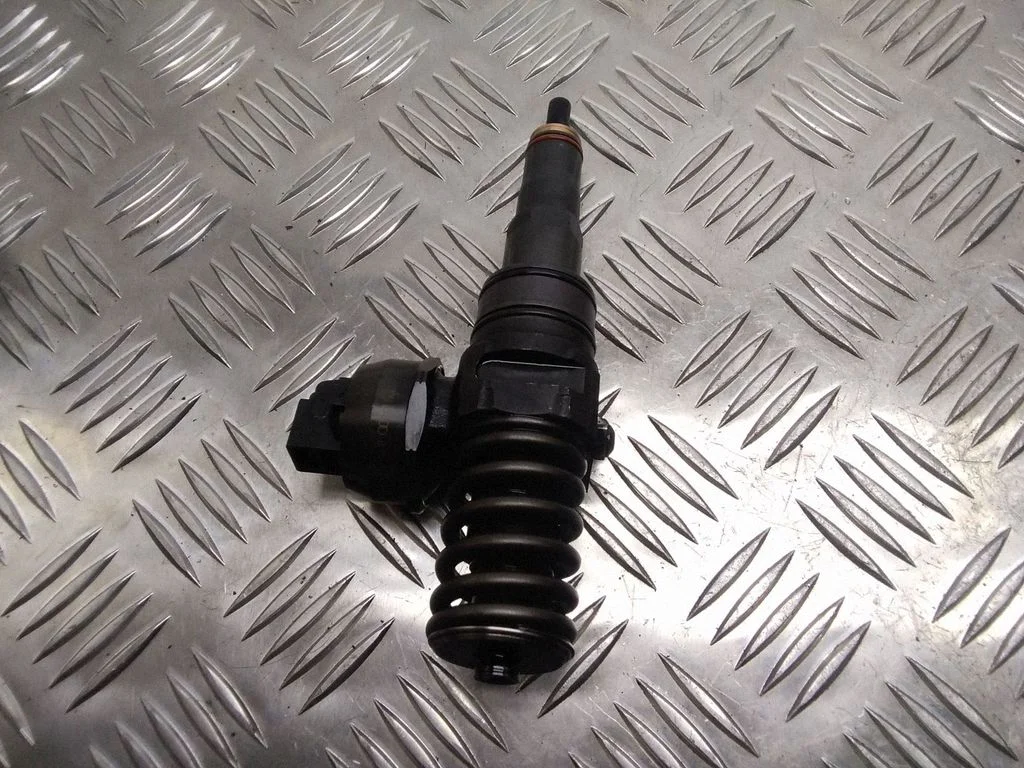 Fuel injector – Skoda Fabia Mk1 (6Y) (1999-2007)