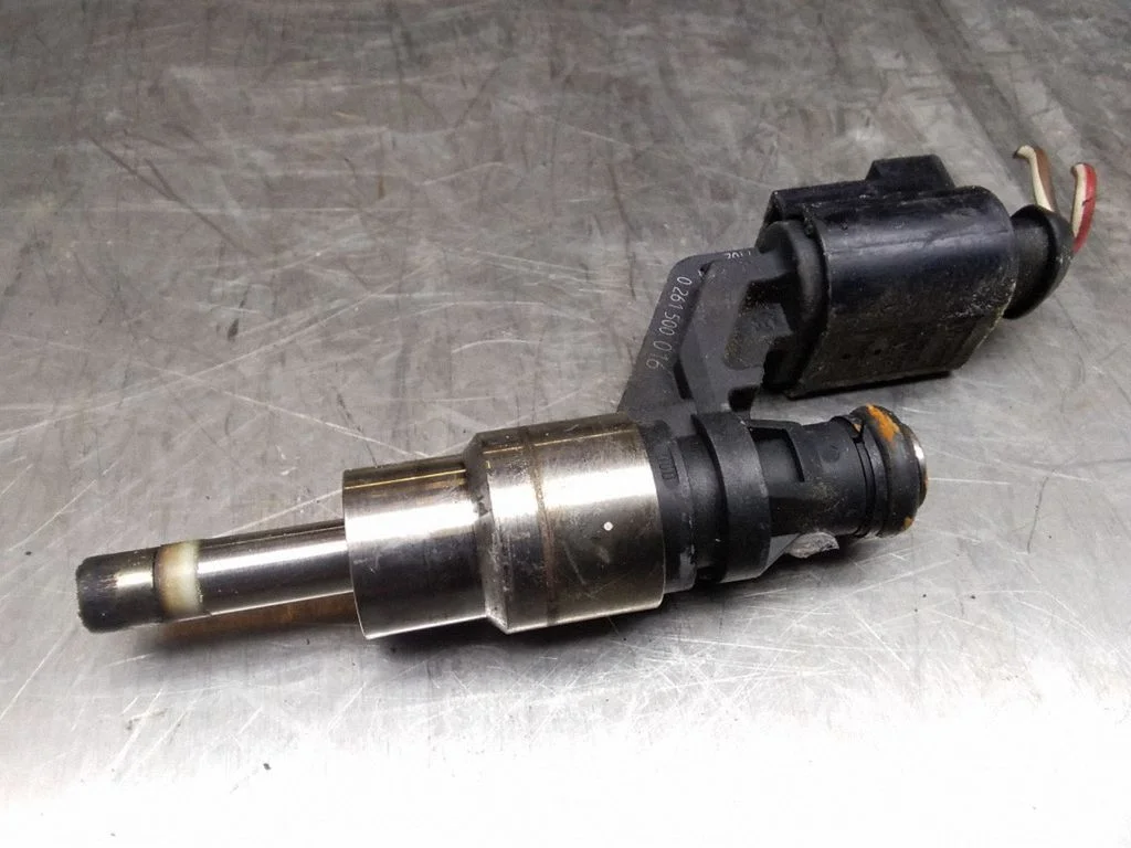 Sprausla (-as) (inžektors (-i)) – Volkswagen Golf IV (1998-2005)