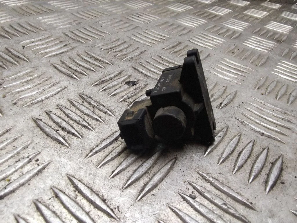 Vacuum valve – Opel Astra H (2004-2012)