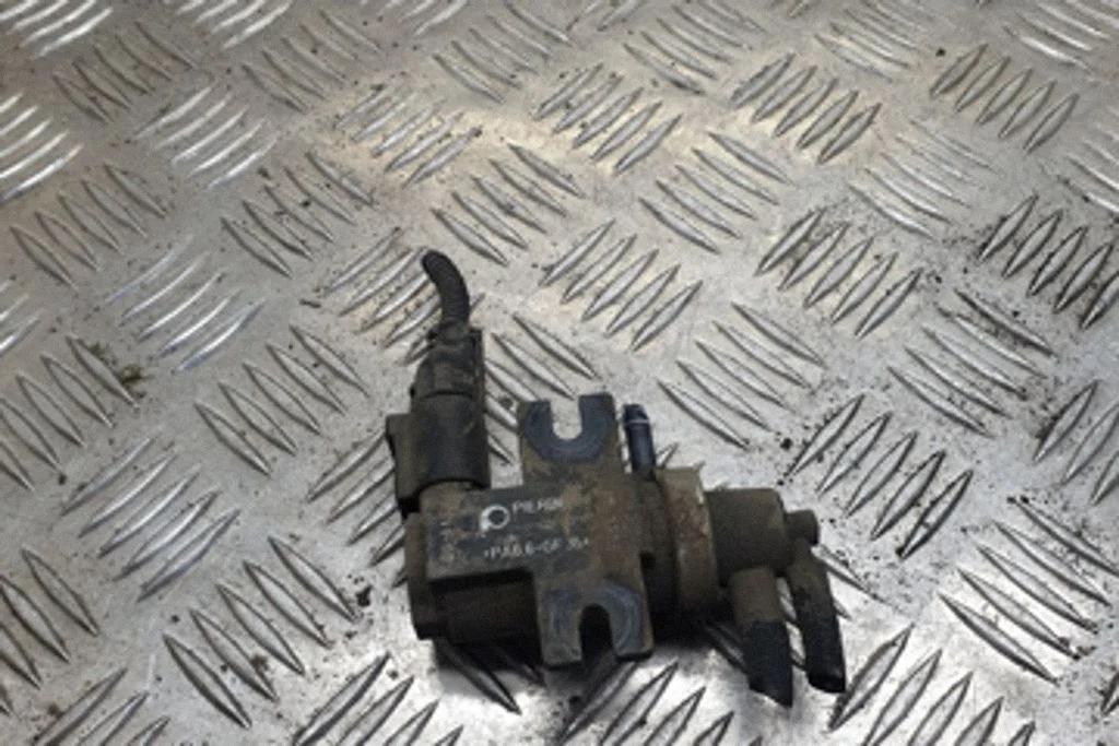 Vacuum valve – Volkswagen Sharan (2001-2010)