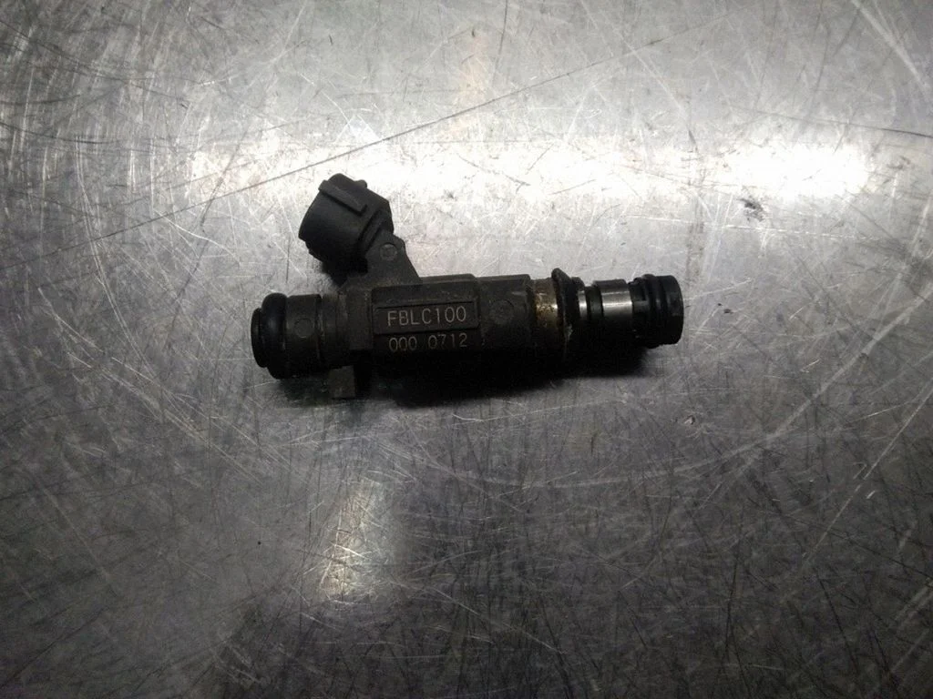 Fuel injector – Subaru Legacy (1999-2003)