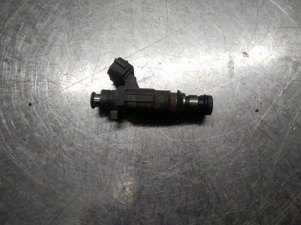 Fuel injector – Subaru Legacy (1999-2003)