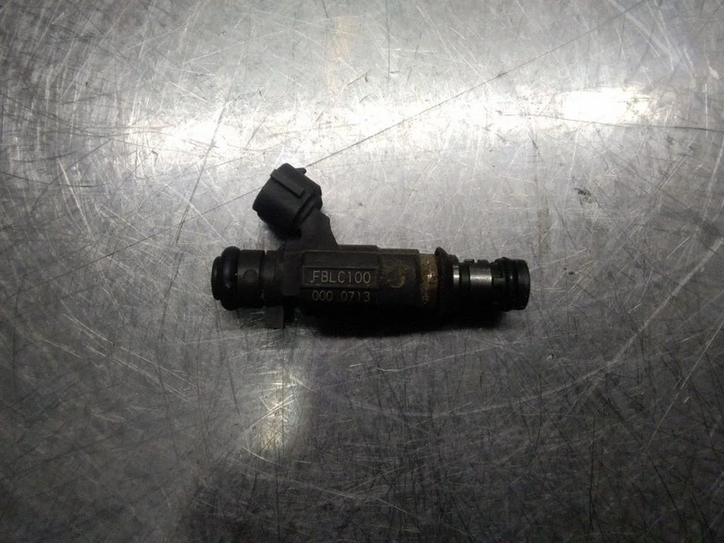 Fuel injector – Subaru Legacy (1999-2003)