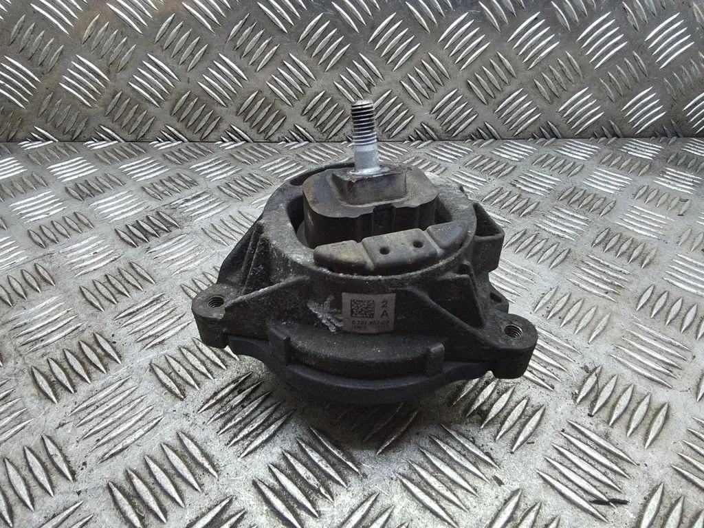 Engine mount bracket – BMW 1 Series F20 F21 (2011-2019)