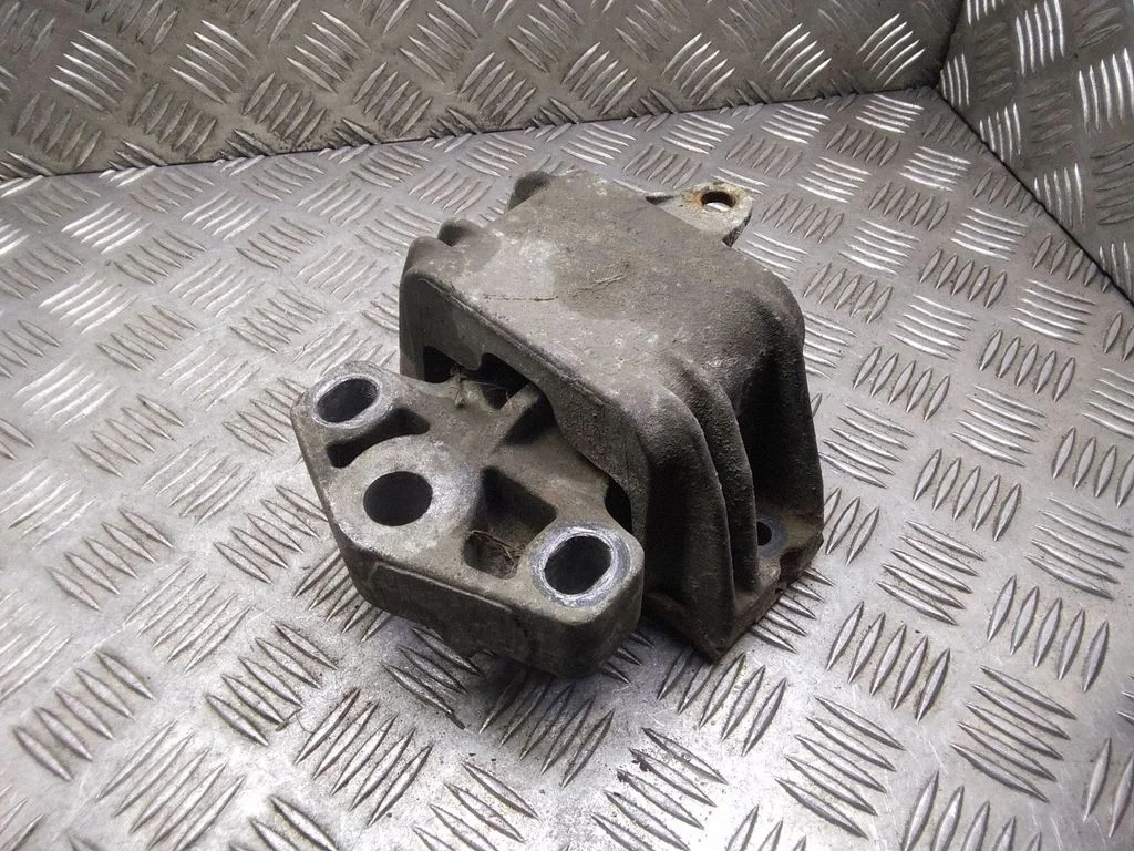 Dzinēja spilvens – Seat Alhambra (Mk1) (1996-2010)