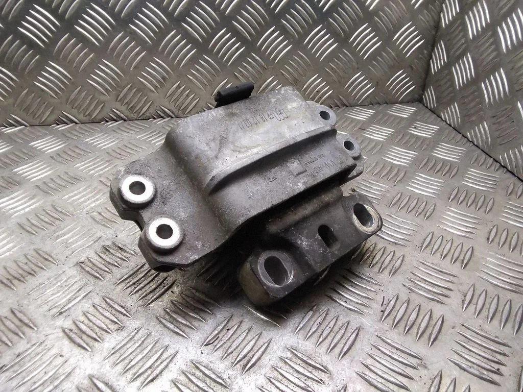Poduszka silnika 1K0199555