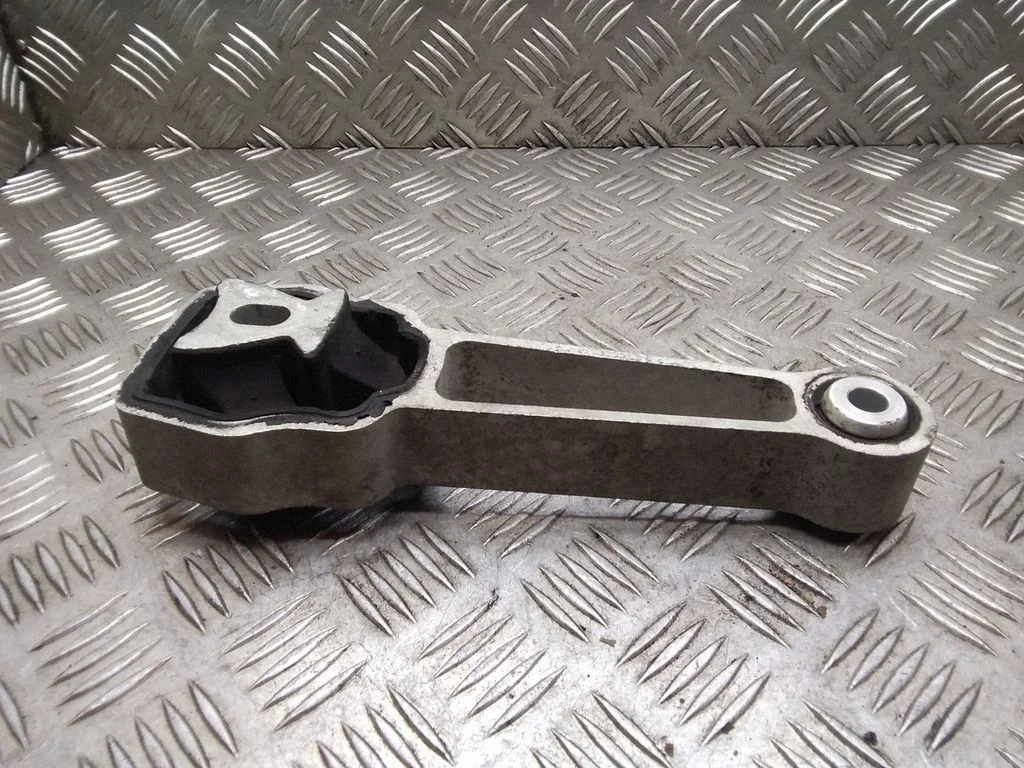 Dzinēja spilvens – Volvo V60 (2011-2013)