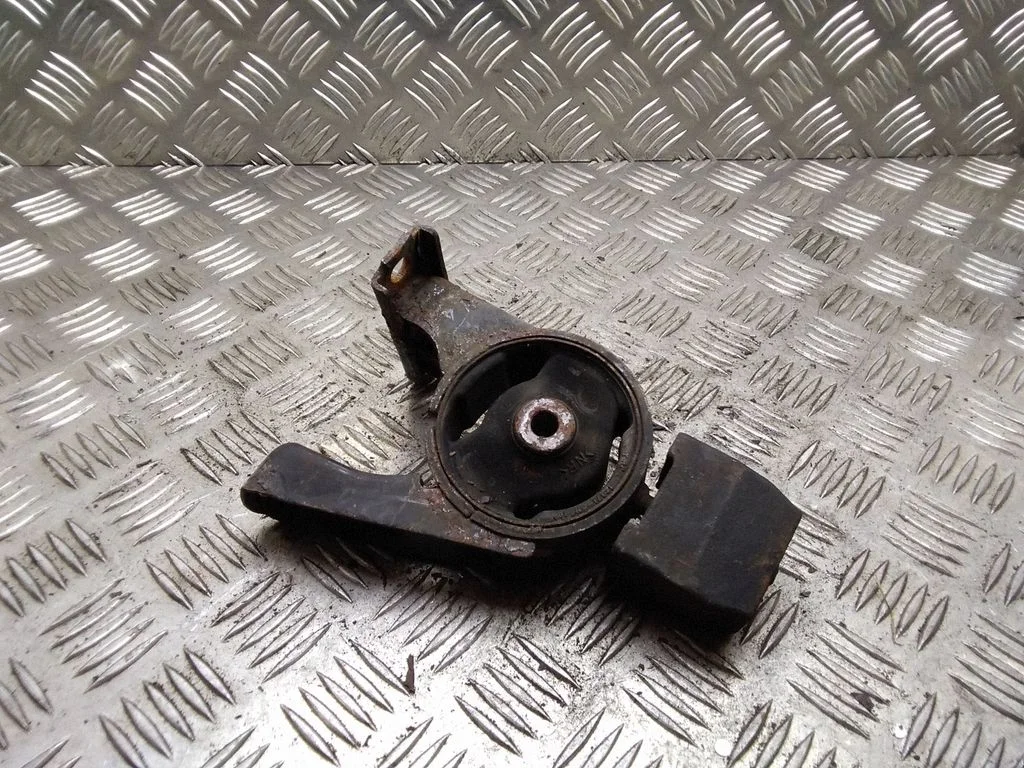 Dzinēja spilvens – Toyota Yaris Verso (1999-2005)
