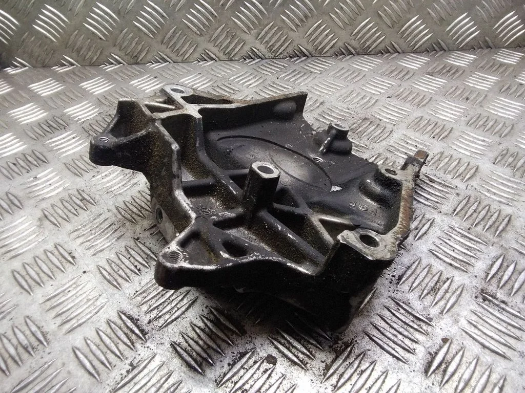 Wspornik silnika – Opel Zafira B (2005-2014)