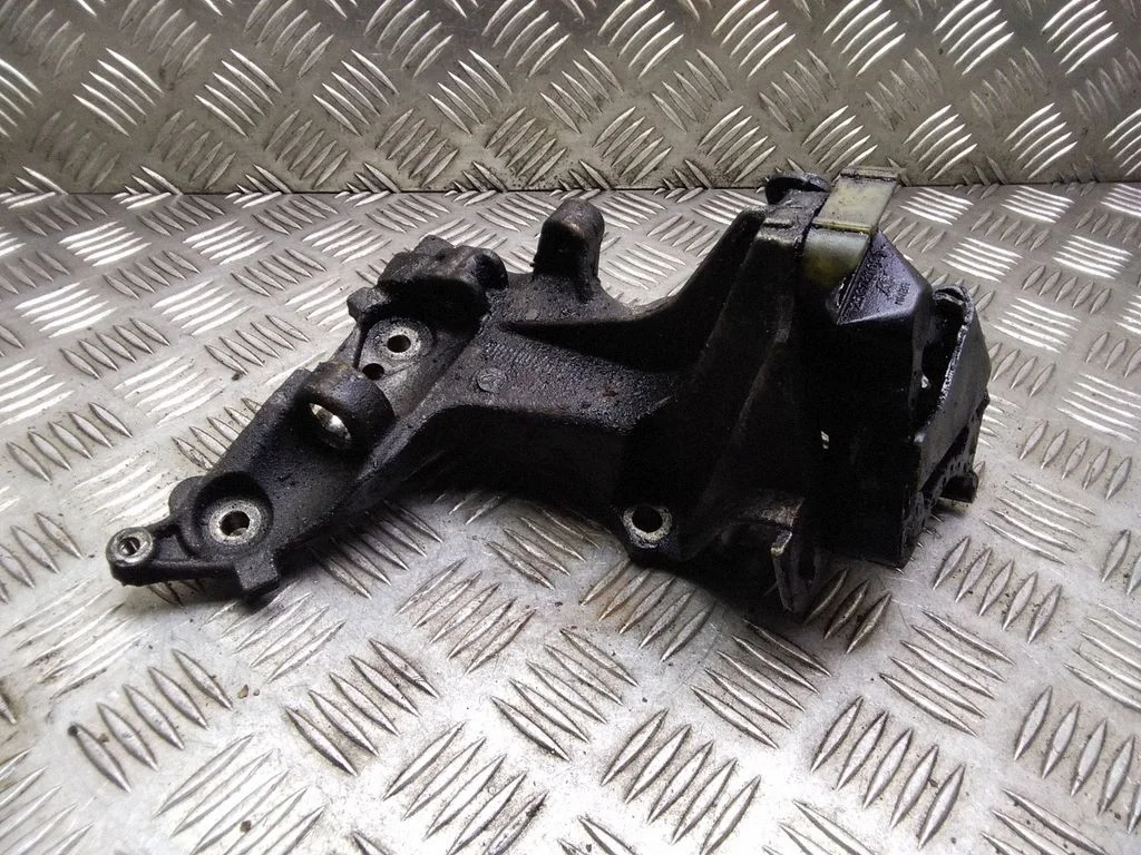 Wspornik silnika – Citroen C4 I (2004-2010)