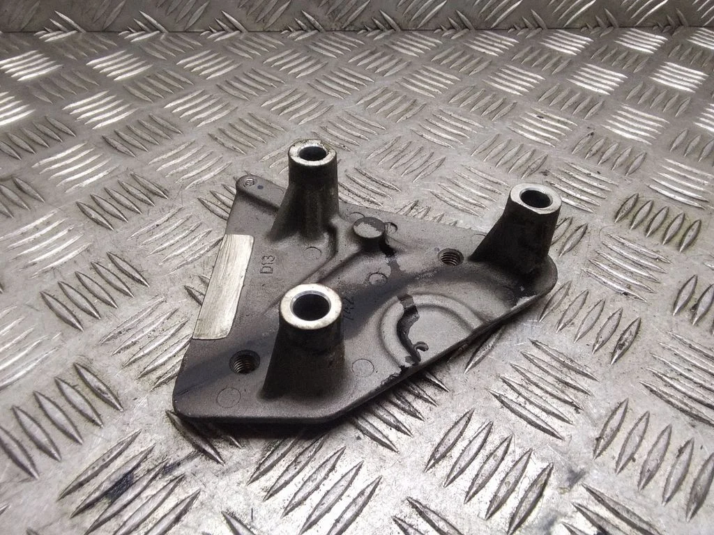 Wspornik silnika – Opel Zafira B (2005-2014)
