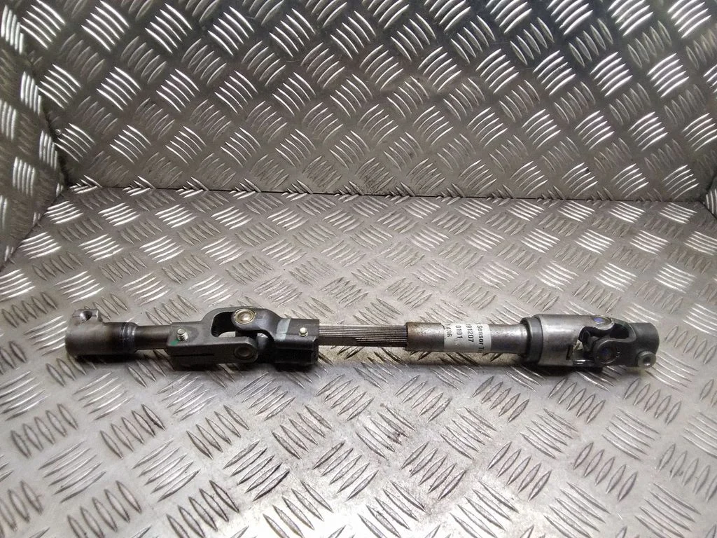 Steering column universal joint – Toyota Corolla Verso AR10 (2004-2009)