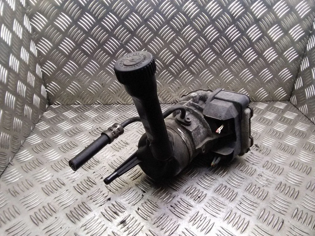 Power steering pump – Citroen C4 I (2004-2010)