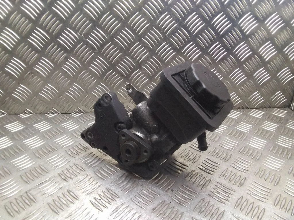 Roolivõimendi pump – BMW 3-seeria E46 (1998-2005)