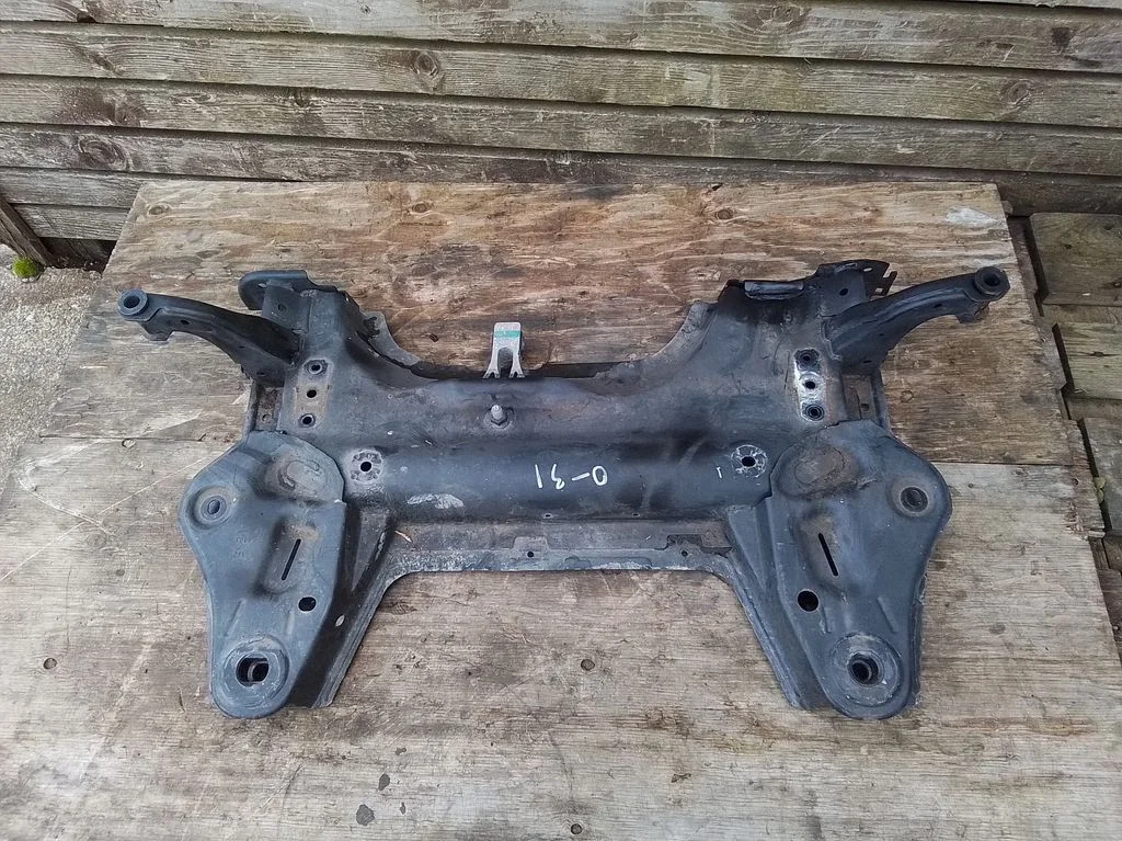 Front subframe – Peugeot 208 II (2019-)
