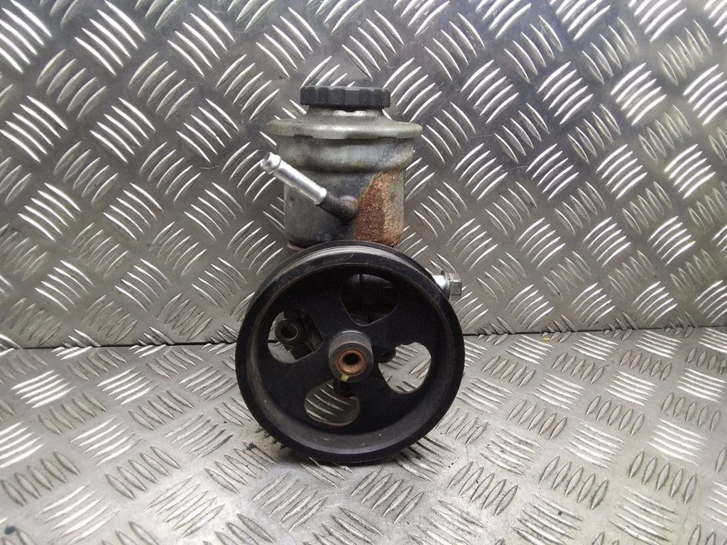 Roolivõimendi pump – Toyota Corolla Verso AR10 (2004-2009)