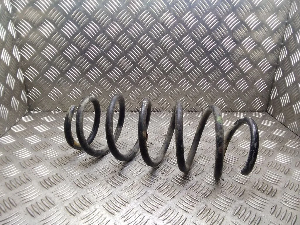 Front coil spring – Volvo V60 (2011-2013)