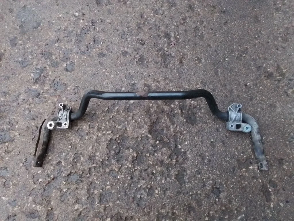 Eesmine stabilisaator (kaldevarras) – Mercedes-Benz E-klass W211 (2002-2009)