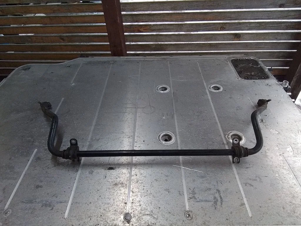 Eesmine stabilisaator (kaldevarras) – Opel Movano B (2010-2022)