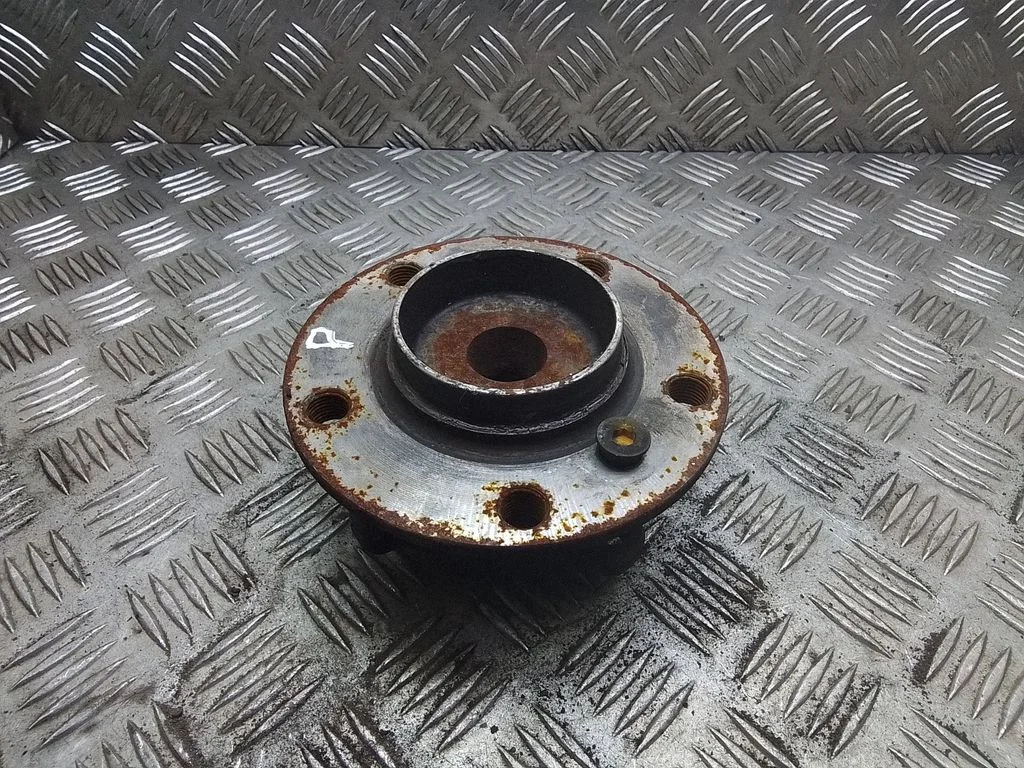 Piasta przednia – BMW Seria 7 E65 E66 (2001-2008)