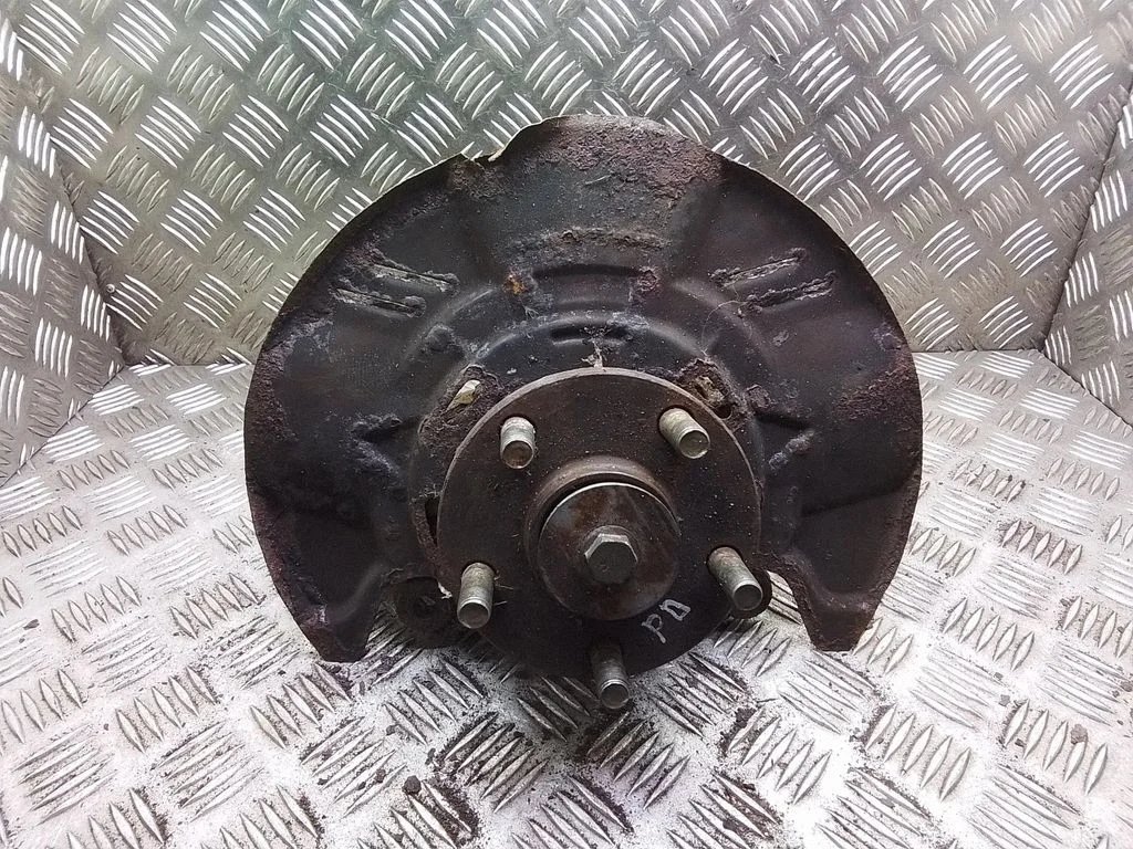 Front wheel hub – Subaru Legacy (2004-2006)