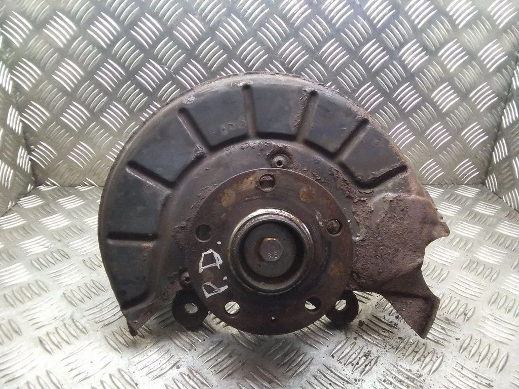 Priekšējā rumba – Audi A3 S3 8P (2003-2012)