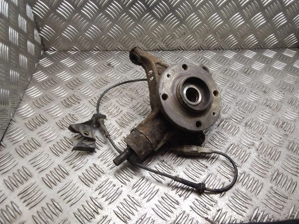 Front wheel hub – Citroen C4 I (2004-2010)