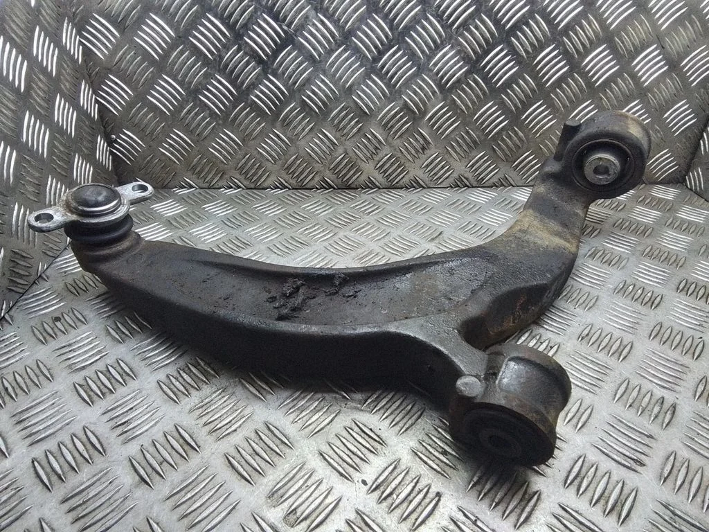 Front lower control arm/wishbone – Volkswagen Transporter - Caravelle T5 (2003-2015)