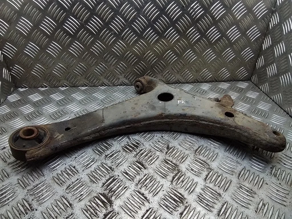 Front lower control arm/wishbone – Subaru Legacy (2004-2006)