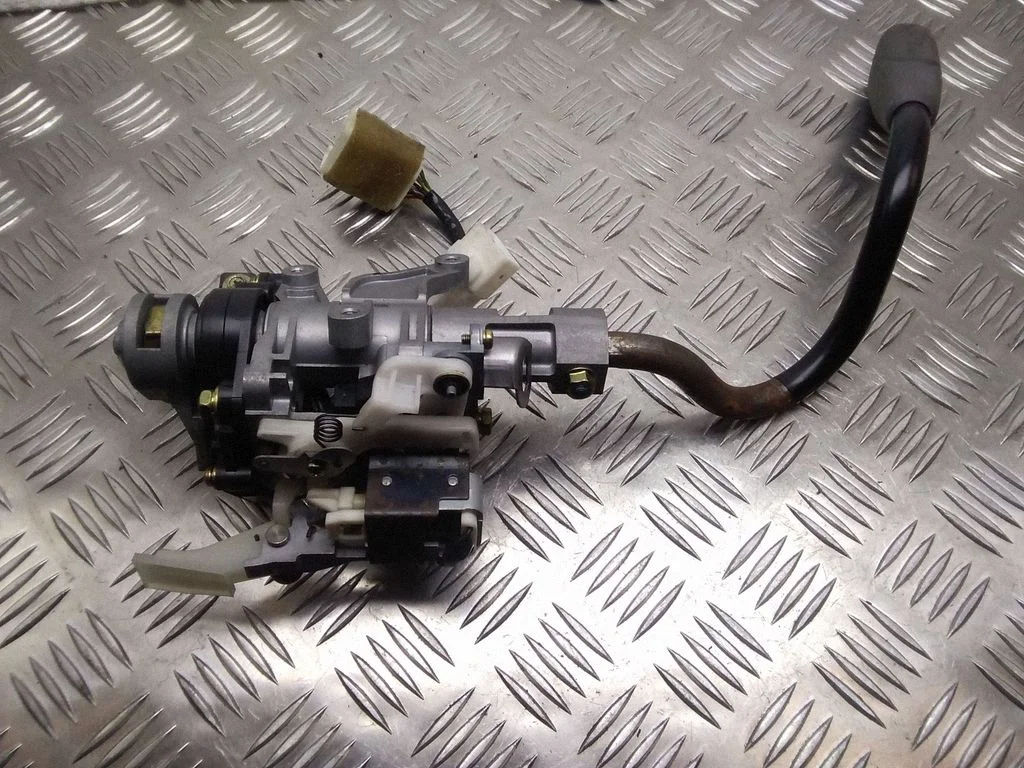 Other interior part – Toyota Prius (XW10) (1997-2003)