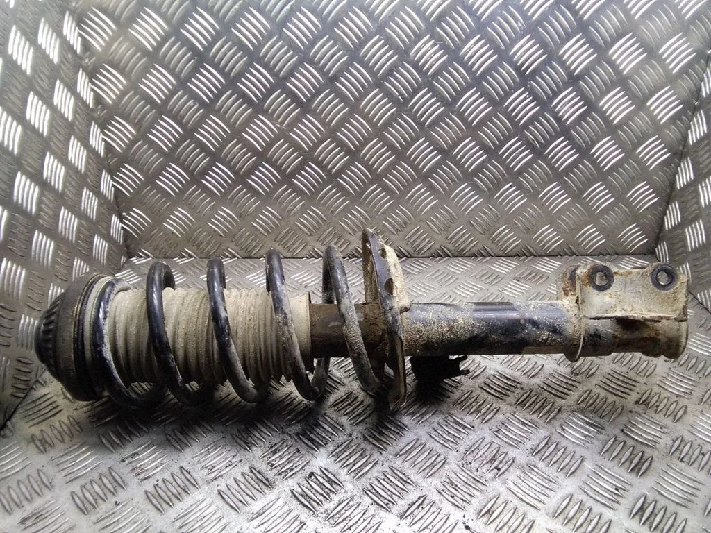 Front shock absorber with coil spring – Opel Zafira B (2005-2014)