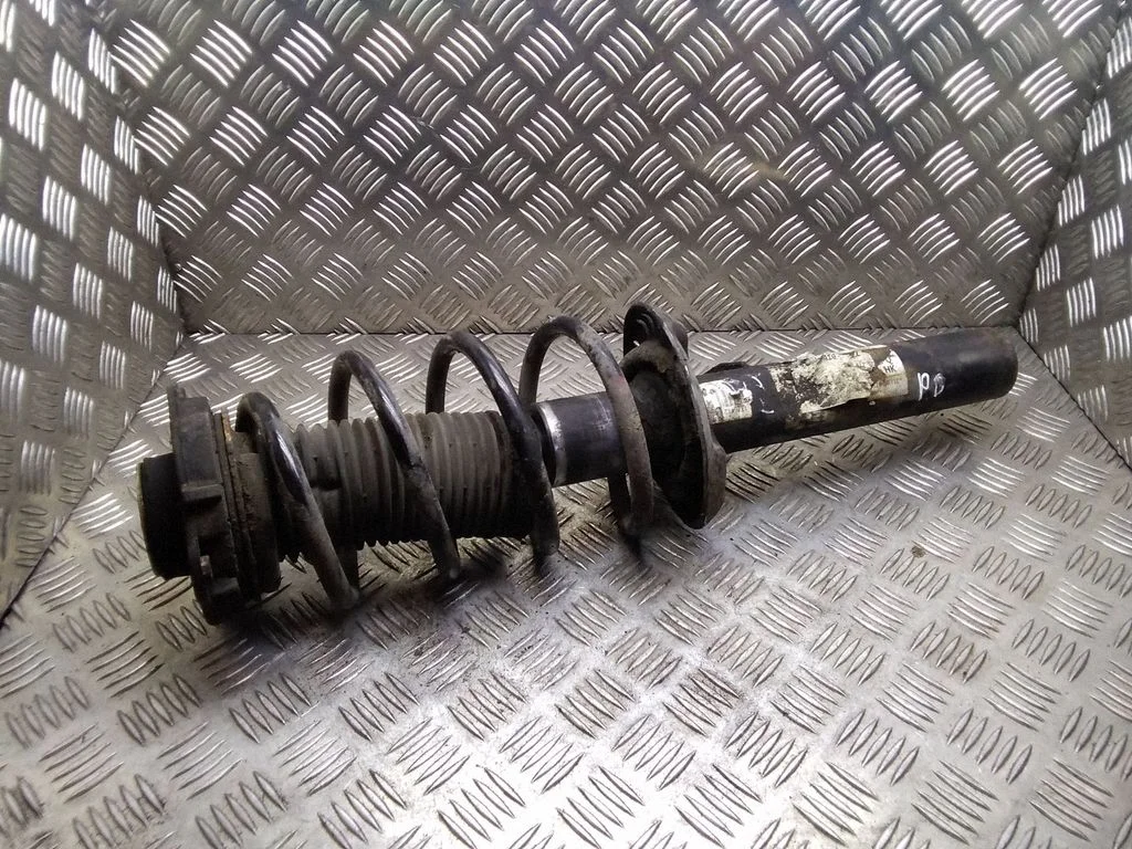 Front shock absorber with coil spring – Volkswagen Touran I (2003-2010)
