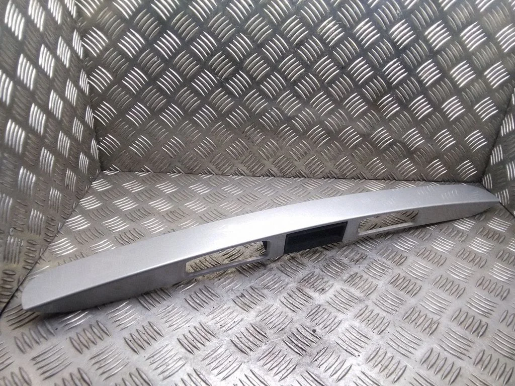 Trunk door license plate light bar – Peugeot 207 CC (2007-2014)