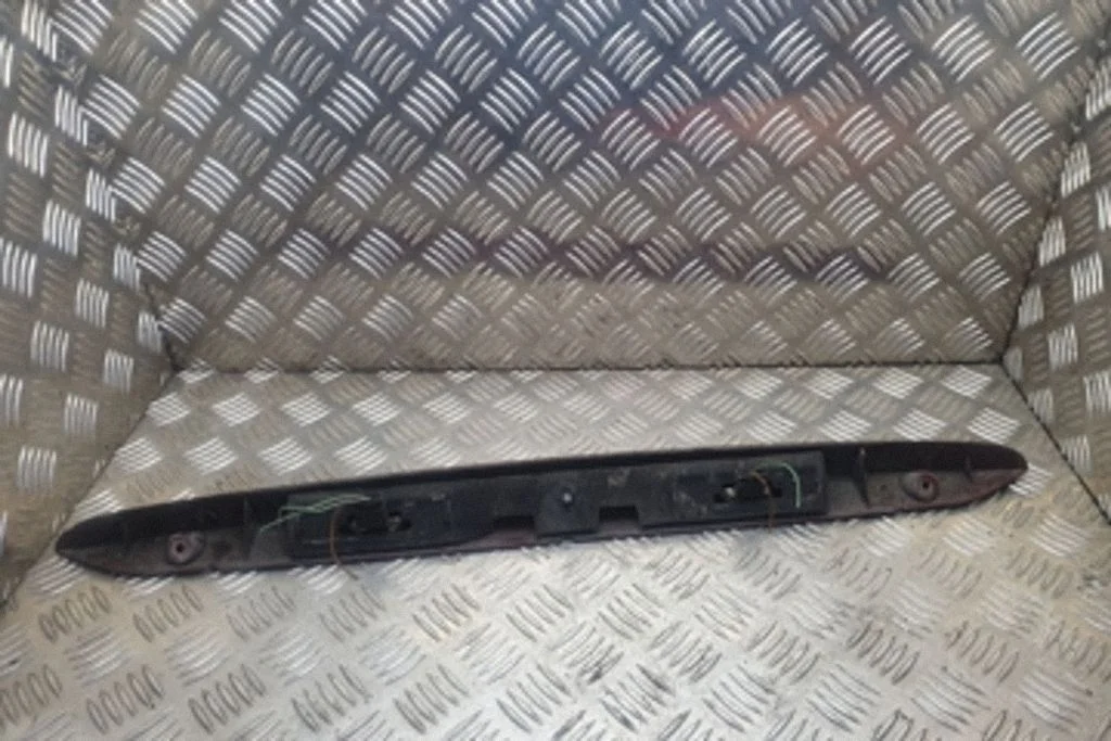 Trunk door license plate light bar – Ford Galaxy (2000-2006)